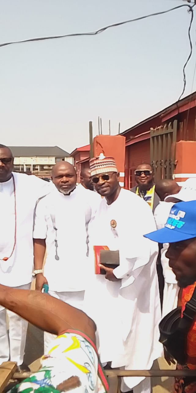 Tanko & Obidients’ family In Benin Mark New Year With Oba