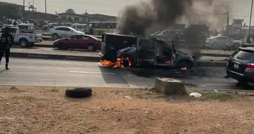 Two Killed, Others Injured As Yoruba Agitators, Police Clash In Lagos